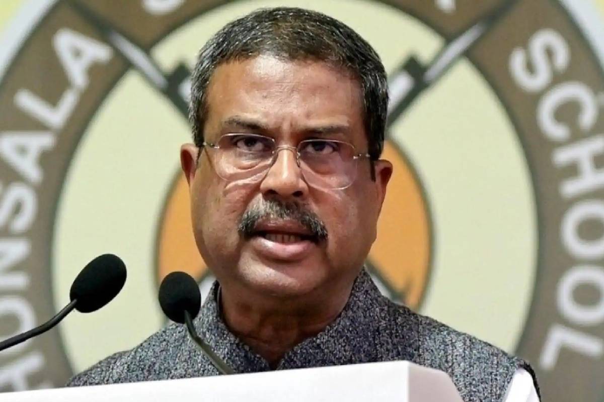 நீட் விவகாரம் எதிரொலி: மத்திய அமைச்சர் தர்மேந்திர பிரதான் ராஜினாமா | Union Minster Dharmendra Pradhan Resign நீட் விவகாரம் எதிரொலி: மத்திய அமைச்சர் தர்மேந்திர பிரதான் ராஜினாமா | Union Minster Dharmendra Pradhan Resign