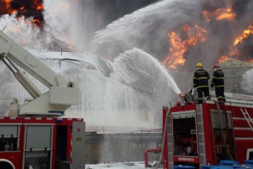 தனியார் வைத்தியசாலையொன்றுக்கு சொந்தமான களஞ்சியசாலை கட்டடத்தில் தீப்பரவல்