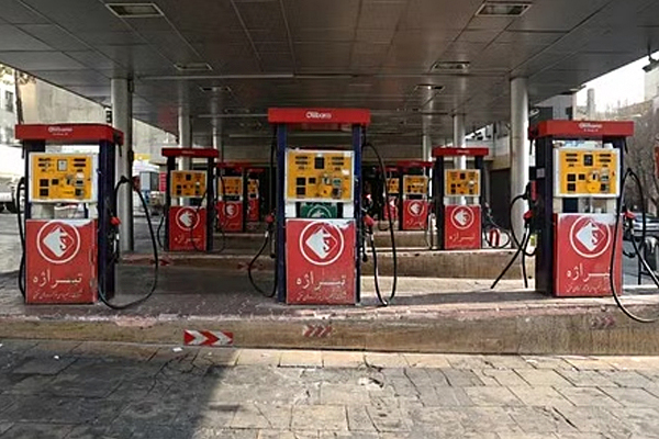 இணையவழித் தாக்குதலால் முடக்கப்பட்ட பெற்றோல் நிலையங்கள் | Petrol Stations Shut Down By Cyber Attack