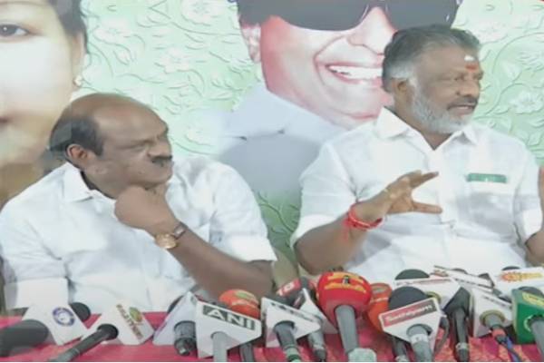 ‘’அன்பு சகோதரர் எடப்பாடி பழனிசாமி , சின்னம்மா ’’ - அழைப்பு விடுத்த ஓபிஎஸ்.. மீண்டும் இணையுமா இரட்டை இலை சொந்தங்கள் ? | Ops Press Call To Edappadi Palaniswami Sasikala ‘’அன்பு சகோதரர் எடப்பாடி பழனிசாமி , சின்னம்மா ’’ - அழைப்பு விடுத்த ஓபிஎஸ்.. மீண்டும் இணையுமா இரட்டை இலை சொந்தங்கள் ? | Ops Press Call To Edappadi Palaniswami Sasikala