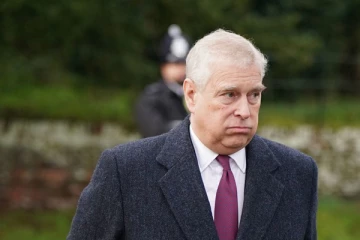 மன்னர் சார்லசின் முடிசூட்டுவிழாவுக்கு சிக்கலை ஏற்படுத்த முடிவு செய்துள்ள இளம்பெண்