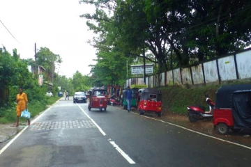 இன்று மீண்டும் மூடப்பட்ட முக்கிய வீதி