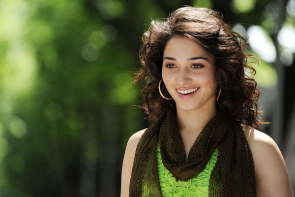 இலங்கைக்கு வருகின்றார் நடிகை தமன்னா | Actress Tamannaah Is Coming To Sri Lanka