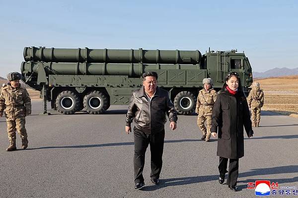 கிம்மின் மகளும் சகோதரியும்... மிகக் கொடூரமான போரை எதிர்கொள்ளவிருக்கும் வட கொரியா | North Korea Brutal Succession Battle