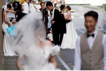 1 நாள் கணவன்; இப்போ இதுதான் டிரெண்டாம், வினோத காரணம் - என்னனு பாருங்க!