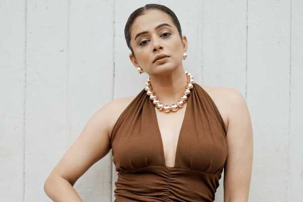41 வயதில் குறையாத கிளாமர்!! நடிகை பிரியாமணியின் ரீல்ஸ் வீடியோ வைரல்... | Actress Priyamani Recent Photooshoot Reels Video