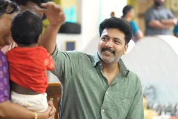 குழந்தைகளோடு குழந்தையாக நடிகர் ரவி மோகன் செய்த விஷயம்.. வைரலாகும் வீடியோ