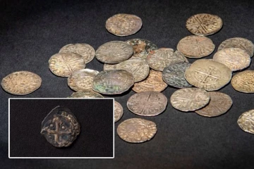 திருடப்பட்ட ஸ்காட்டிஷ் நாணயங்கள்: £50,000 வெகுமதி அறிவிப்பு