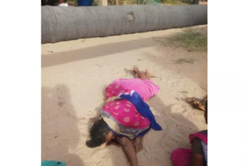 யாஷ் புயல் எதிரொலி...பனைமரம் சரிந்து விழுந்து பெண் உயிரிழப்பு...