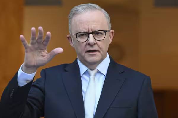 ஆஸ்திரேலிய பிரதமர் வீட்டுக்கு வெடிகுண்டு மிரட்டல் | Bomb Threat To Australian Prime Minister S Home ஆஸ்திரேலிய பிரதமர் வீட்டுக்கு வெடிகுண்டு மிரட்டல் | Bomb Threat To Australian Prime Minister S Home