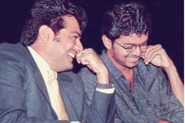 உருவாகி வருகிறது விஜய் - அஜித் மீண்டும் இணையும் திரைப்படத்தின் கதை ! வெளியான செம மாஸ் தகவல்