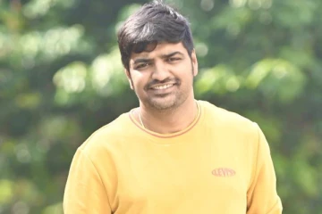 மகளின் கியூட் போட்டோவை வெளியிட்ட சதீஷ்! ஆனால் வந்த கமெண்டை பாருங்க..