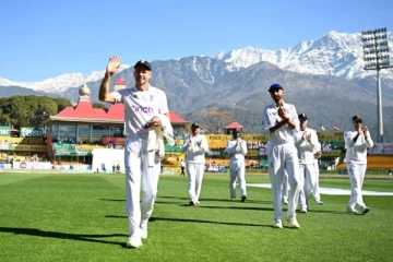 முதல் வேகப்பந்து வீச்சாளர் - இந்திய மண்ணில் இங்கி. வீரர் படைத்த வரலாற்று சாதனை!