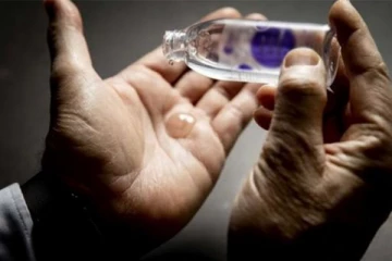 கோவிட் வைரஸ் கிருமிகளை அழிக்க இலங்கையில் கண்டு பிடிக்கப்பட்ட கிருமி நீக்கி திரவம்