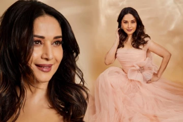 55 வயதை கடந்தும் கொள்ளை அழகில் மின்னும் மாதுரி தீட்சித்... வர்ணிக்கும் ரசிகர்கள்