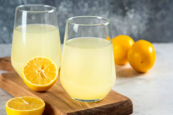 உடலில் அற்புத மாற்றங்களை செய்யும் எலுமிச்சை! தினமும் ஒரு டம்ளர் இப்படி குடிங்க | Amazing Health Benefits Of Consuming Lemon Daily