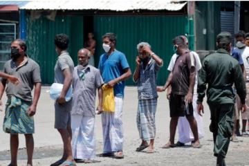 உணவு வாங்க பணமில்லை! வவுனியாவில் அவதிப்படும் மக்கள்