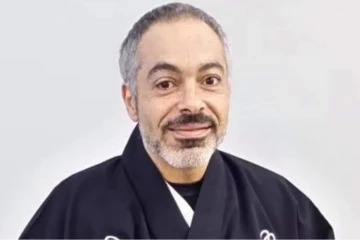 கனடாவில் மகளை சுத்தியலால் தாக்கிய தந்தை