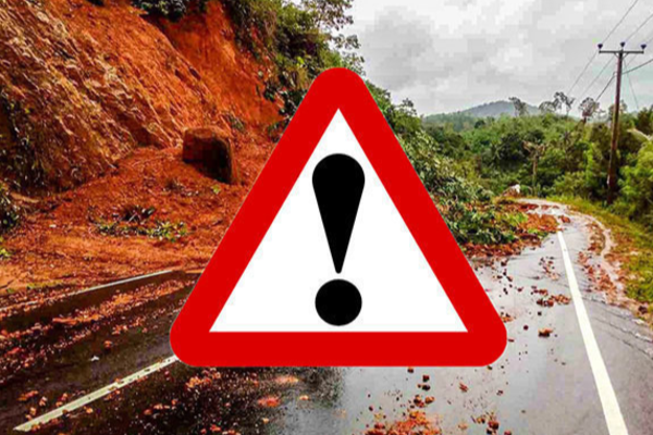 10 மாவட்டங்களுக்கு மண்சரிவு அபாய எச்சரிக்கை | Landslide Warning Continues For 10 Districts Lanka 10 மாவட்டங்களுக்கு மண்சரிவு அபாய எச்சரிக்கை | Landslide Warning Continues For 10 Districts Lanka