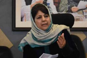 குஜராத்தை விட காஷ்மீர் மோசமடையவில்லை: முன்னாள் முதல்வர் மெஹபூபா முஃப்தி காட்டம்!