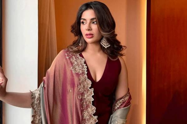 நடிகை சம்யுக்தா மேனன் கையில் இத்தனை படங்களா?.. அடித்த மாபெரும் ஜாக்பாட்! | Samyuktha Upcoming Movies List Details நடிகை சம்யுக்தா மேனன் கையில் இத்தனை படங்களா?.. அடித்த மாபெரும் ஜாக்பாட்! | Samyuktha Upcoming Movies List Details