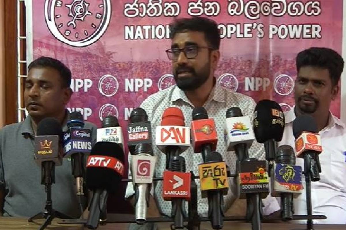 பருத்தித்துறை கடற்றொழிலாளர்கள் மாயம் : இளங்குமரன் எம்.பியின் அறிவிப்பு | Point Pedro Fishermen Disappear Ilamkumaram பருத்தித்துறை கடற்றொழிலாளர்கள் மாயம் : இளங்குமரன் எம்.பியின் அறிவிப்பு | Point Pedro Fishermen Disappear Ilamkumaram