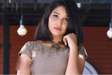 கண்ணு பட்டுட்ட போகுது... சுத்தி போடுங்கள்... அனிகா வெளியிட்ட அசத்தல் புகைப்படம்