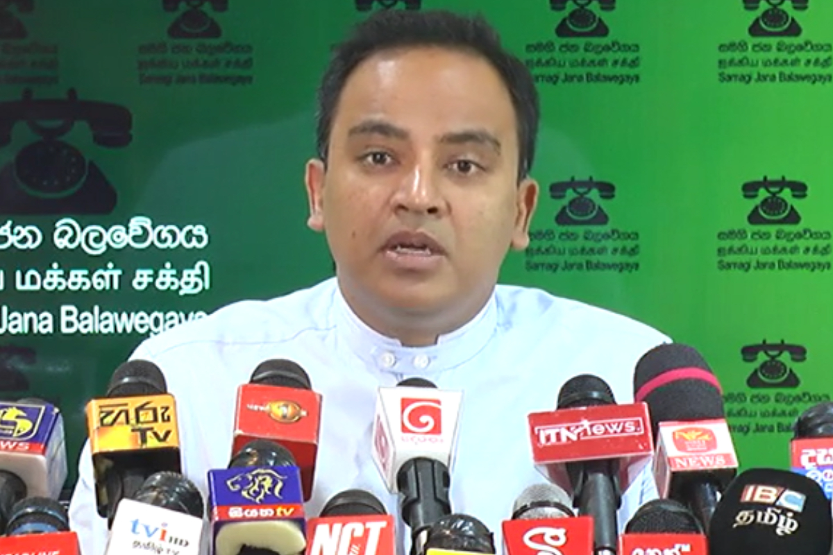 அரசாங்கம் விழும் வரை காத்திருக்காமல் மக்கள் வீதிக்கு இறங்க வேண்டும்! ஐக்கிய மக்கள் சக்தி அறைகூவல் | Harshana Rajakaruna Statement About Government
