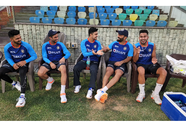 இந்தியா தென்னாப்பிரிக்க தொடர்; அணியில் இடம் பிடிக்க 3 பேர் கடும் போட்டி! யாருக்கு வாய்ப்பு? | Ind Sa Kl Rahul Selection Opening Pair Confused