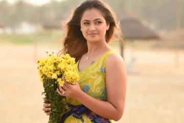 உன்னை நினைக்காத நாளே இல்லை, எமோஷ்னலான நடிகை சிம்ரன்