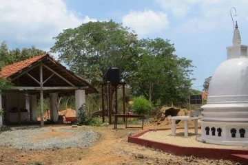 யாழில் விகாரை ஒன்றின் முன்னால்  இருந்த பிள்ளையார் மாயம்!  பிரதேசவாசிகள் கலக்கம்