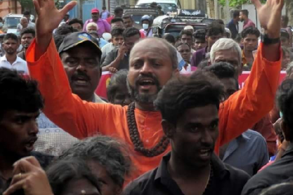 ரணிலின் யாழ் வருகையால் தமிழ் சமூகத்திற்கு ஏற்பட்ட அதிருப்தி | Protes Against Visit President Ranil Velan Swamy