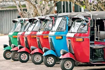 අද සිට ත්‍රී රෝද රථ ගාස්තු රු. 10 කින් ඉහළට