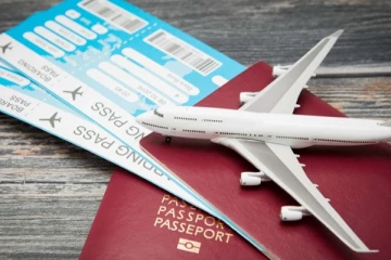 விமான டிக்கெட்டுக்களின் விலை மேலும் குறைகிறது