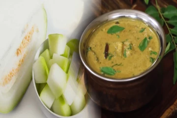 நாவில் கரையும் ஆந்திரா ஸ்டைல் வெள்ளை பூசணிக்காய் மோர் குழம்பு ரெசிபி இதோ!