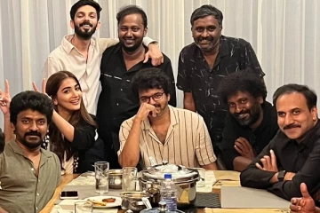 விமர்சனங்களை கண்டுகொள்ளாத விஜய் ! ஒட்டுமொத்த படக்குழுவுக்கும் அவர் அளித்த விருந்து..
