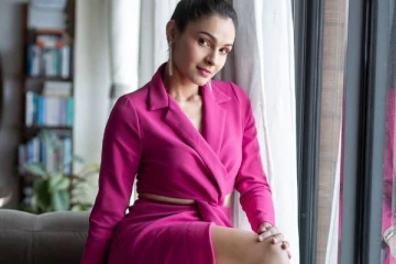 Throwback.. நடிகை ஆண்ட்ரியா லேட்டஸ்ட் புகைப்படம்..