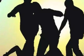இராஜாங்க அமைச்சரின் தனிப்பட்ட செயலாளர் மீது கடும் தாக்குதல்