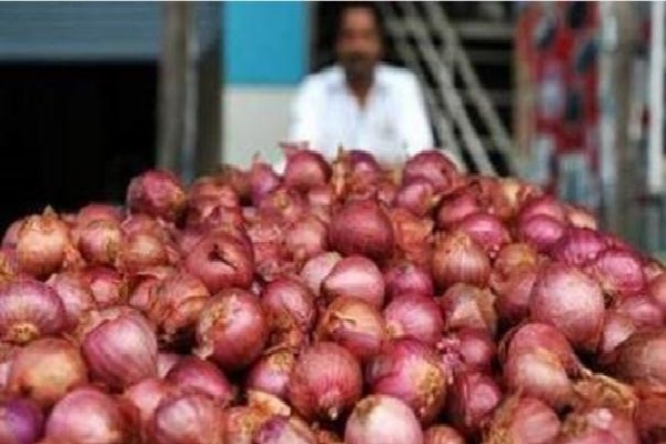 பிலிப்பைன்ஸில் தலை சுற்ற வைக்கும் வெங்காயத்தின் விலை | Kilo Of Onion Sells For 11000 In The Philippines
