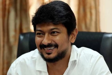 இன்று அமைச்சராக பொறுப்பேற்கிறார் உதயநிதி ஸ்டாலின்..!