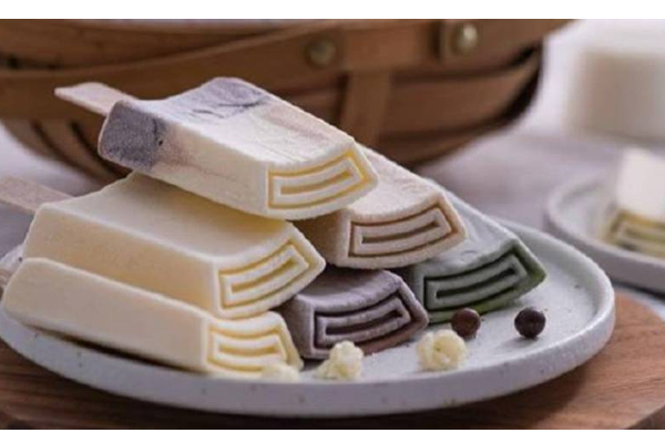 எவ்வளவு சூடுபடுத்தினாலும் உருகாத ஐஸ்கிரீமை தயாரித்த நிறுவனம் - குதூகலத்தில் ஐஸ் பிரியர்கள்; | Chinese Ice Cream Doesn T Seem To Melt