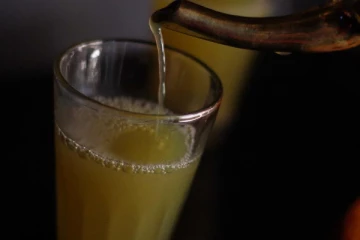 தினமும் வெந்தயத்தை இப்படி சாப்பிட்டால் எடை மின்னல் வேகத்தில் குறையும்....எப்படி தெரியுமா?