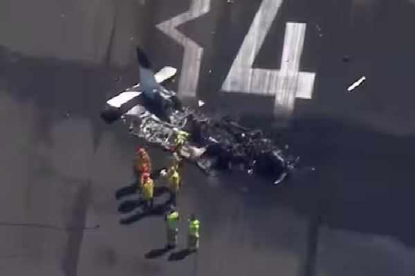 புறப்பட்ட சிறிது நேரத்திலேயே விமானம் விபத்து; மூவர் பலி | Plane Crashes Shortly After Takeoff In Australia