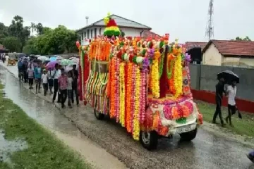 சினிமா பாணியில் செத்தது போல் நடித்த நபர், இறுதி ஊர்வலத்தில் சம்பவம் ; காரணம் கேட்டா ஷாக் ஆயிடுவீங்க