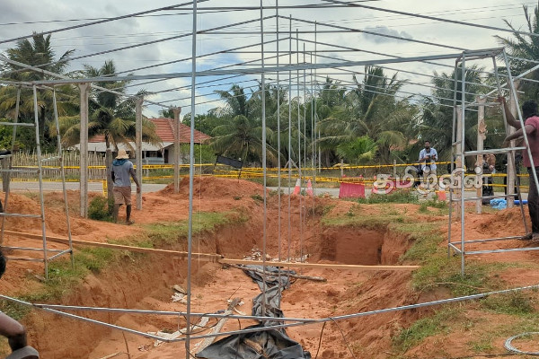 கொக்குத்தொடுவாய் அகழ்வுப் பணிகள் சற்று முன் ஆரம்பம் (Photos) | Kokkuthoduvai Human Burial Excavation Started
