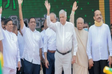 மொட்டுக் கட்சியின் 72 பேர் ரணில் பக்கம்