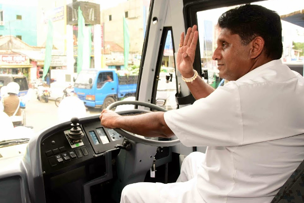 பஸ்ஸுடன் கிளிநொச்சிக்கு புறப்படும் சஜித்! | Sajith Leaves For Kilinochchi With A Bus