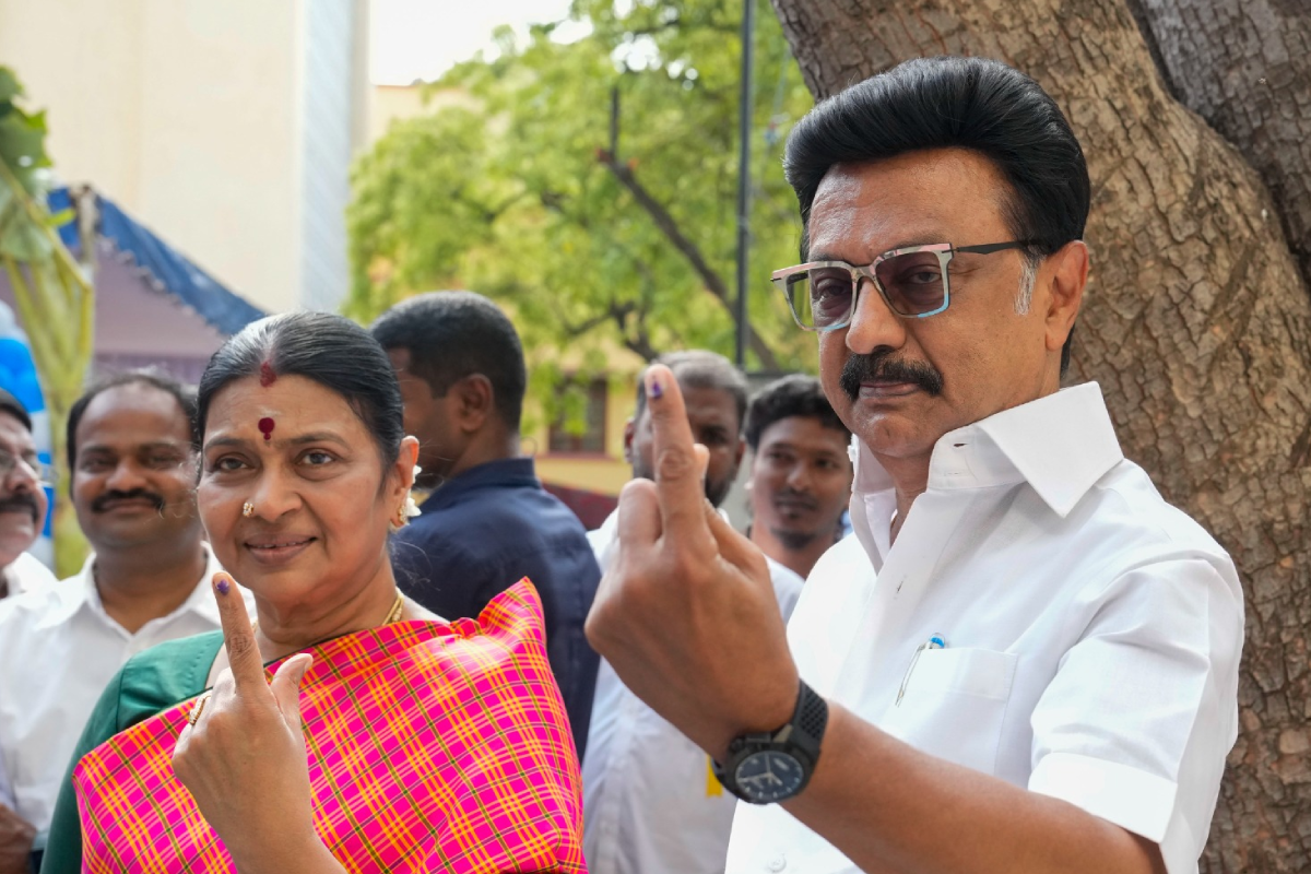 விஜய் ஒரு வழிமறிப்பாளர் மட்டுமே! கூட்டம் வாக்குகளாக மாறுமா - சர்வதேச ஊடகங்களில் முக்கியச் செய்தியாக தமிழக தேர்தல் | Tamilnadu Cm Election 2026 Update Vijay Tvk