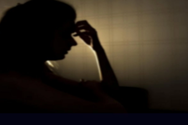 பாலியல் வன்கொடுமை..சிறுமி கர்ப்பம் - திருமணம் செய்து வைப்பதாக தீ வைத்த கொடூரம்! | Pregnant Rape Victim Burnt Alive In Up பாலியல் வன்கொடுமை..சிறுமி கர்ப்பம் - திருமணம் செய்து வைப்பதாக தீ வைத்த கொடூரம்! | Pregnant Rape Victim Burnt Alive In Up