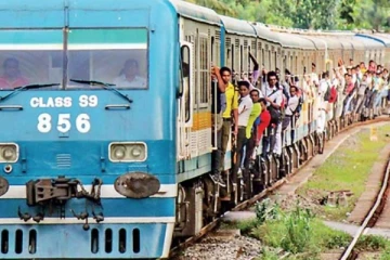 දුම්රිය වෙන් කළ ආසන මිල ගණන් ඉහළට - ඒ අනුව නව මිල ගණන් මෙතනින්.. (PHOTOS)